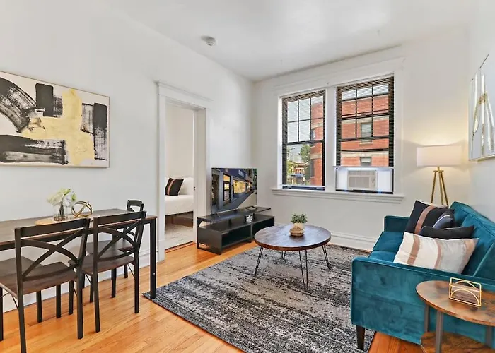 2-bedroom Cozy In Prime Location - Clark 2