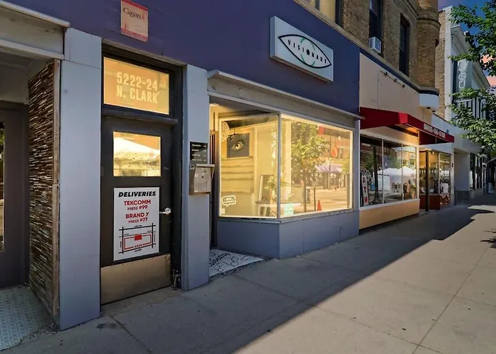 2-bedroom Cozy In Prime Location - Clark 2 *