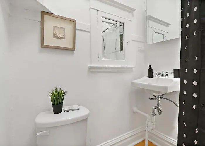 Apartment 2-bedroom Cozy In Prime Location - Clark 2